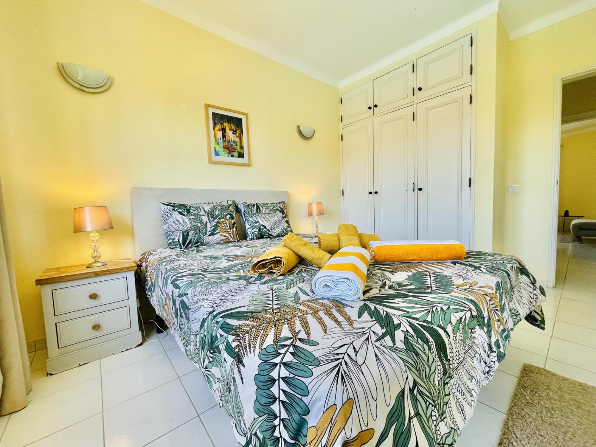 Lavanda - 2 Bedrooms - 3 Level Pool - Garden - Beach 1Km Estombar Ngoại thất bức ảnh