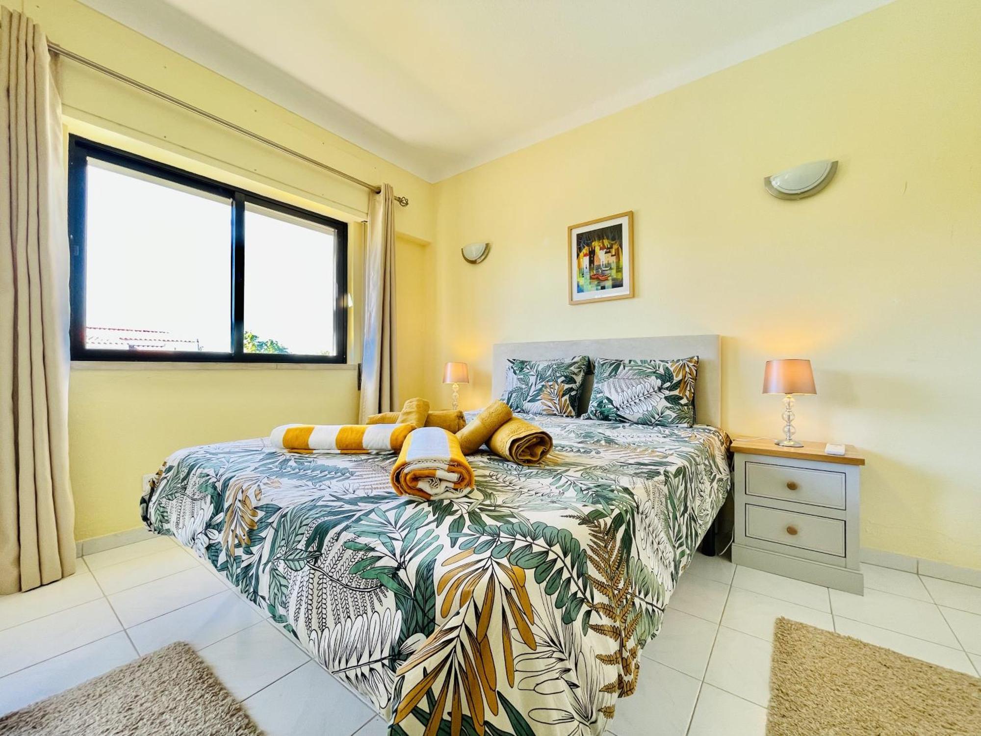 Lavanda - 2 Bedrooms - 3 Level Pool - Garden - Beach 1Km Estombar Ngoại thất bức ảnh