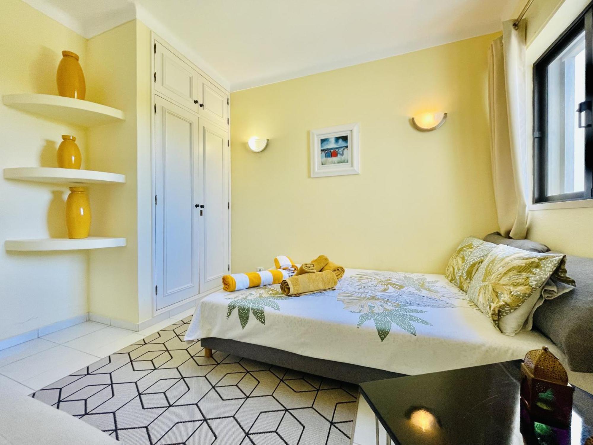 Lavanda - 2 Bedrooms - 3 Level Pool - Garden - Beach 1Km Estombar Ngoại thất bức ảnh