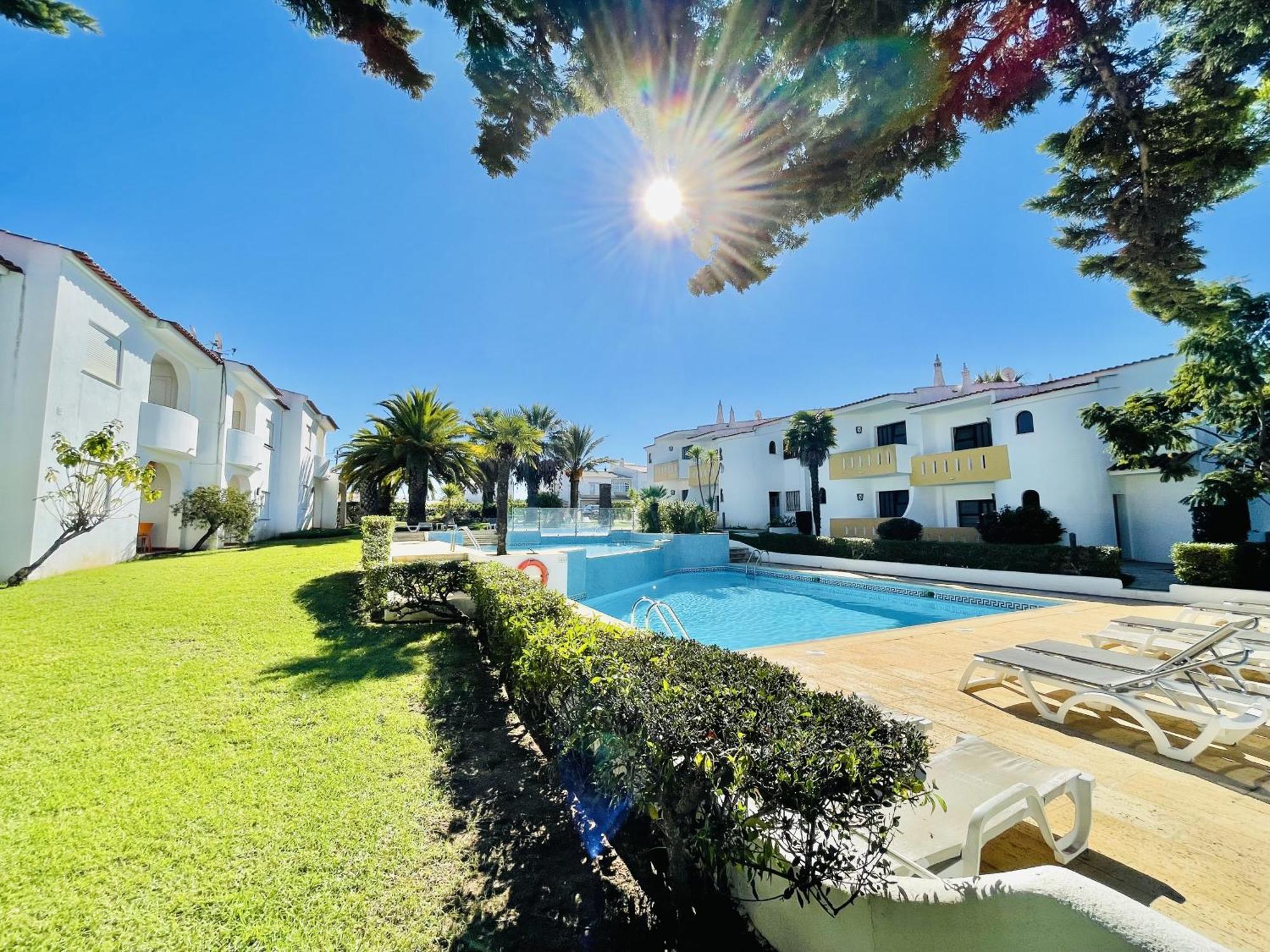 Lavanda - 2 Bedrooms - 3 Level Pool - Garden - Beach 1Km Estombar Ngoại thất bức ảnh